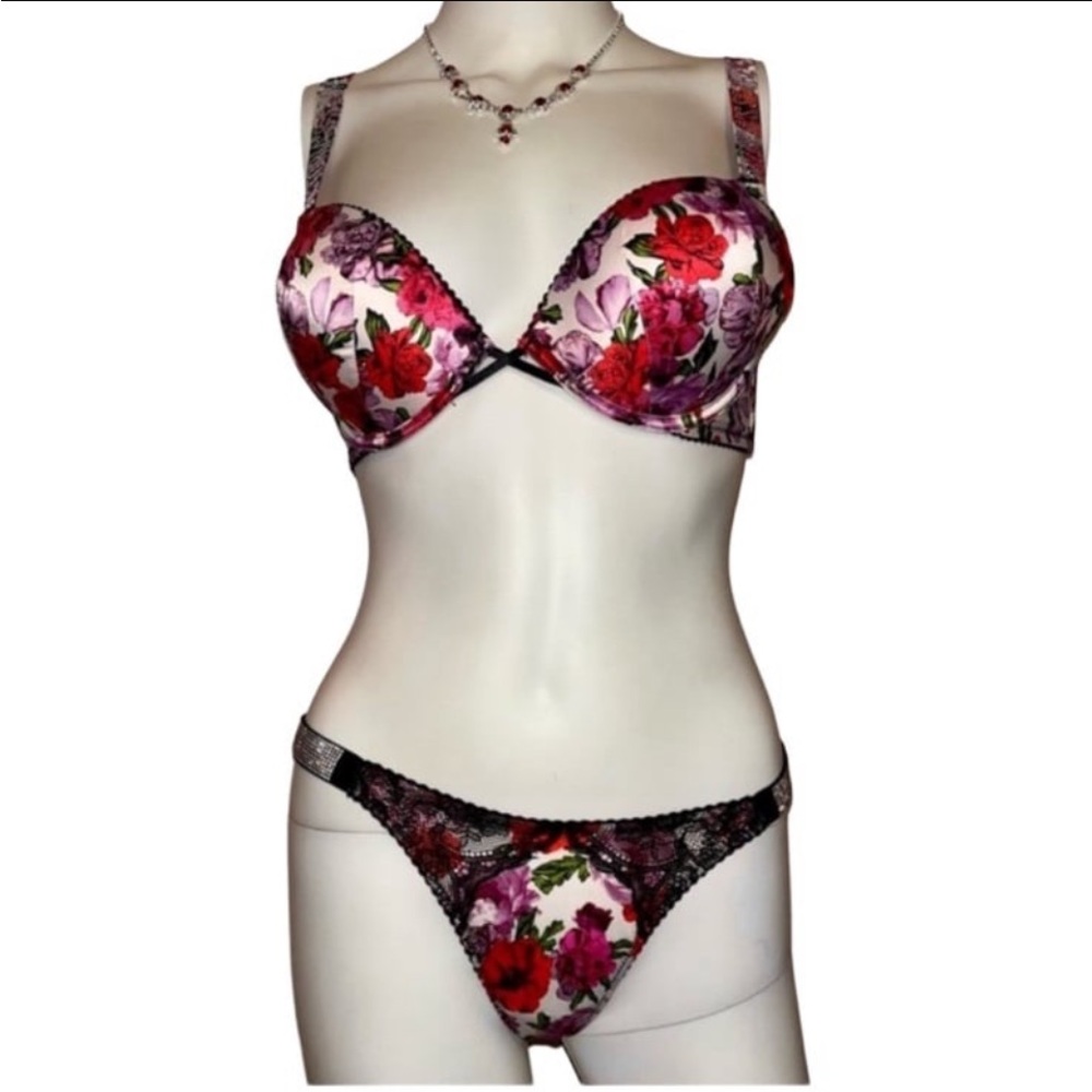 Victoria's Secret Shine Strap very sexy bombshell bra